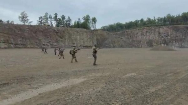 广瑞网 “魁北克造反兵团”亡了！加拿大4军人被捕时已囤83支枪